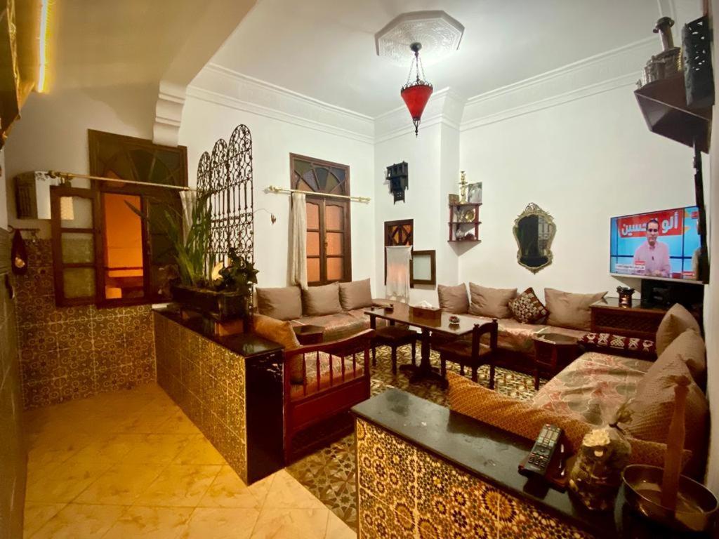 Appartement Meuble 5 Personnes En Plein Centre Ville Rabat Exterior foto